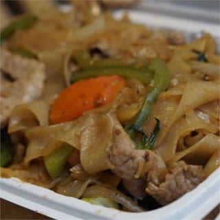 L - 26. Pad Kee Mao