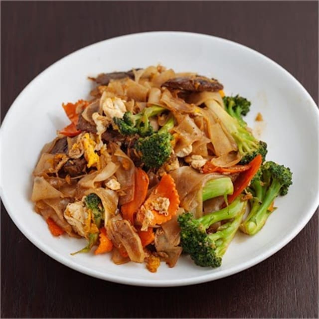 2. Pad See Ew.